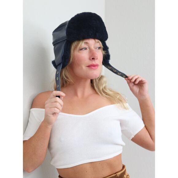 1990's Vintage Trapper Vinyl & Faux Fur Navy Hat ~ Unisex Trooper Cap ~ Aviator - Picture 6 of 7